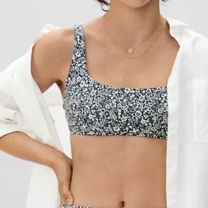 CCO ↓ Everlane Navy Floral Bikini Top Large